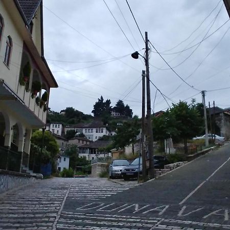 Gjirokastër Guest House Urat מראה חיצוני תמונה