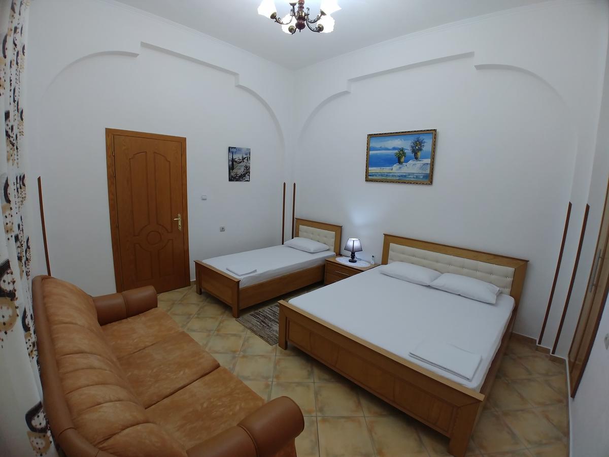 Gjirokastër Guest House Urat מראה חיצוני תמונה
