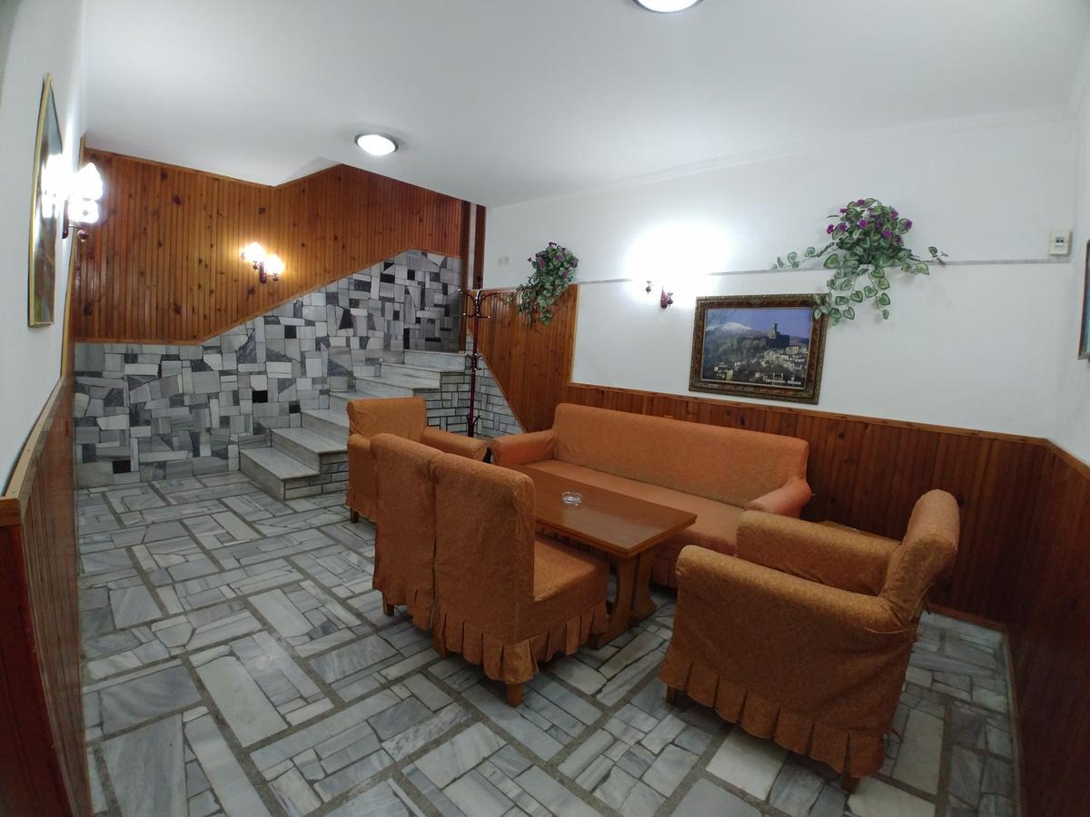 Gjirokastër Guest House Urat מראה חיצוני תמונה