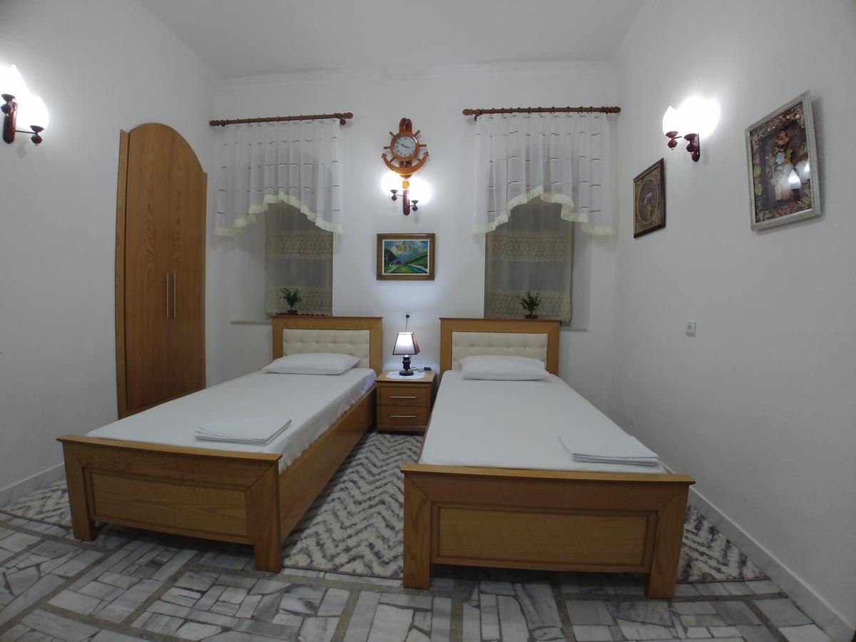 Gjirokastër Guest House Urat מראה חיצוני תמונה
