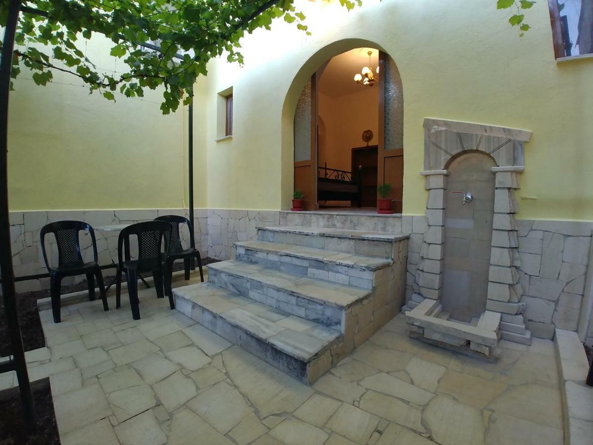 Gjirokastër Guest House Urat מראה חיצוני תמונה